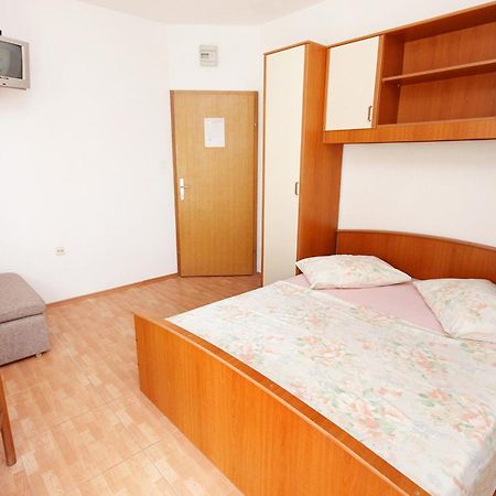 Apartments By The Sea Drvenik Donja Vala, Makarska - 6701 Pokoj fotografie